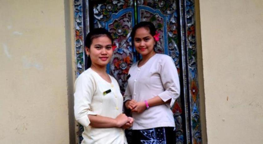 Augusta Pelabuhan Ratu Hotel Sukabumi Bagian luar foto
